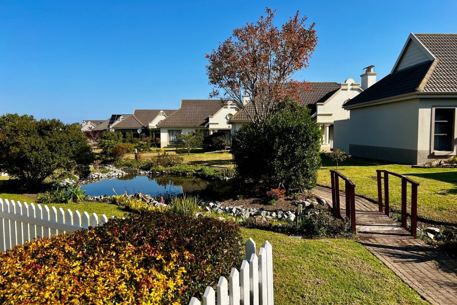 2 Bedroom Property for Sale in Blue Mountain Village Western Cape